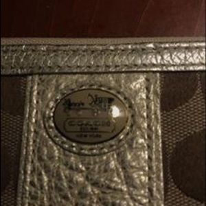 Coach clutch, like new!!!